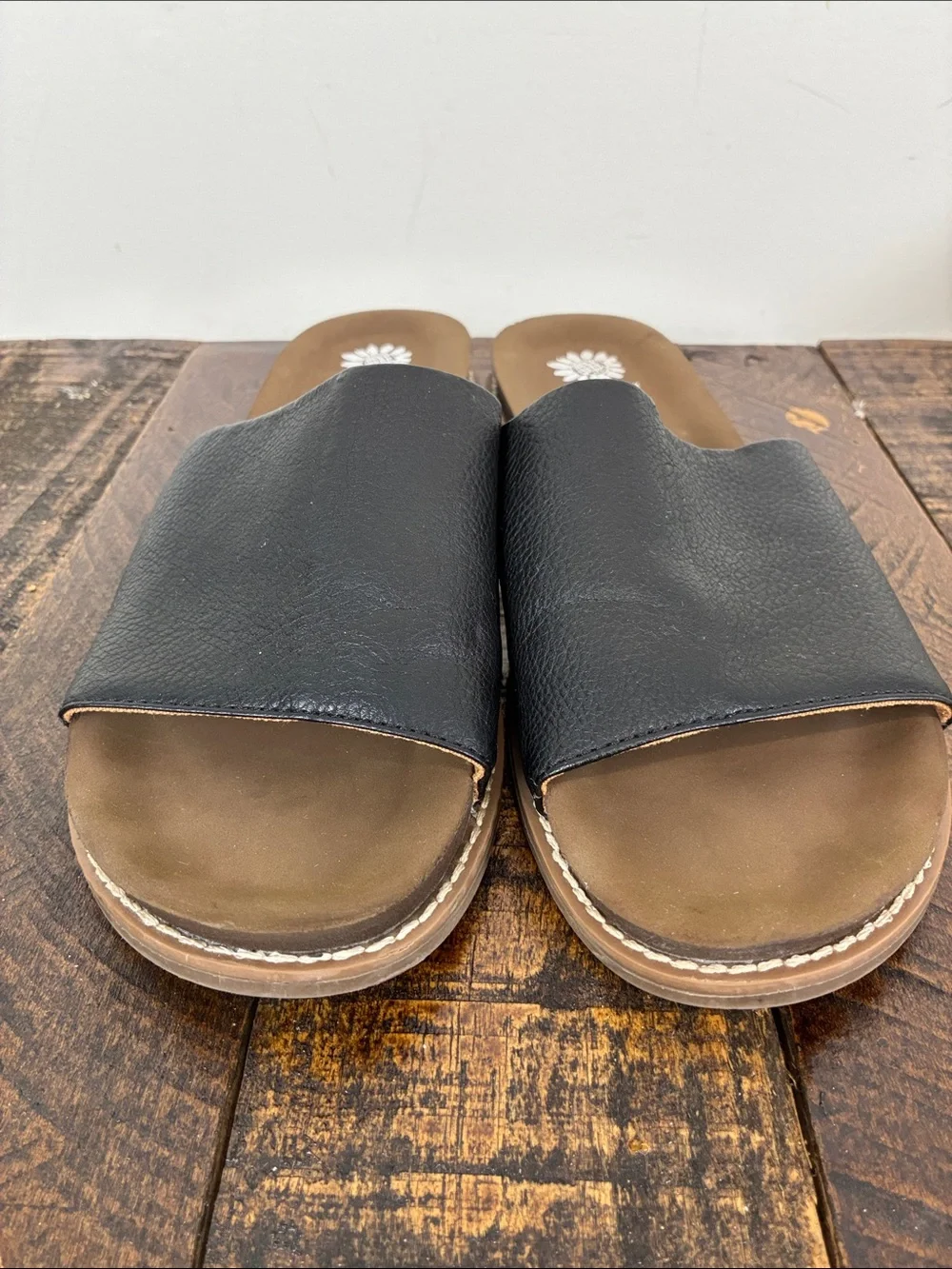 Yellow Box Black Brown Slip-In Shoe 8.5 Sandal Low Heel Vegan - Picture 2 of 7